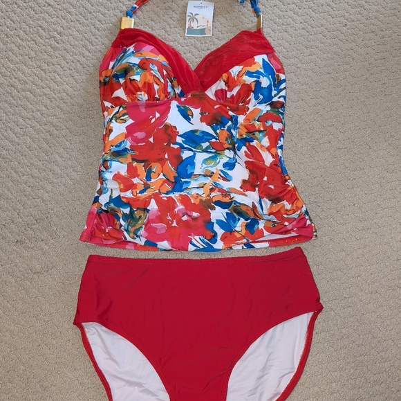 B2prity Women's Halter Tankini Set NWT Size Medium Red Floral - Picture 2 of 4